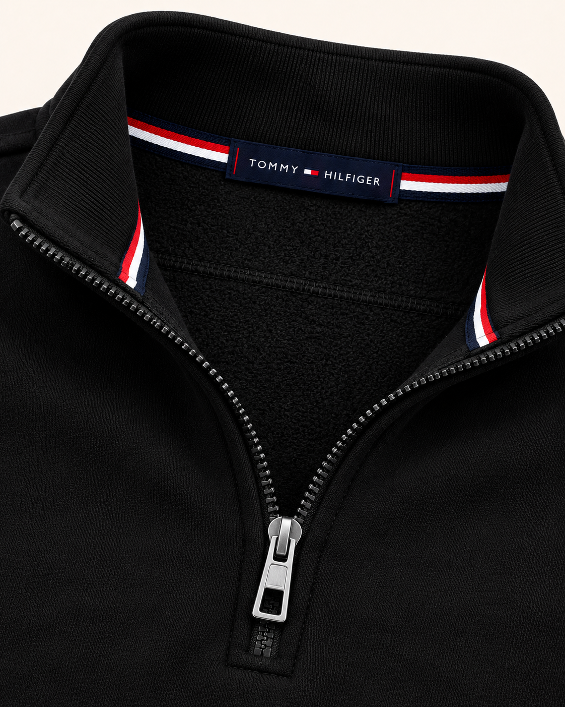 Track Half Zip - Black