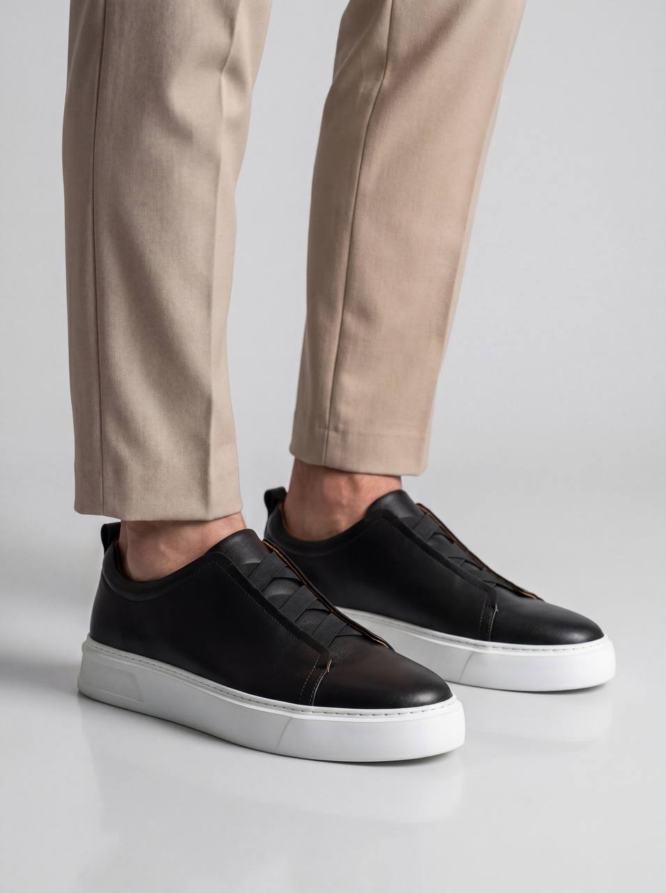 Urban Luxe Sneaker - Black